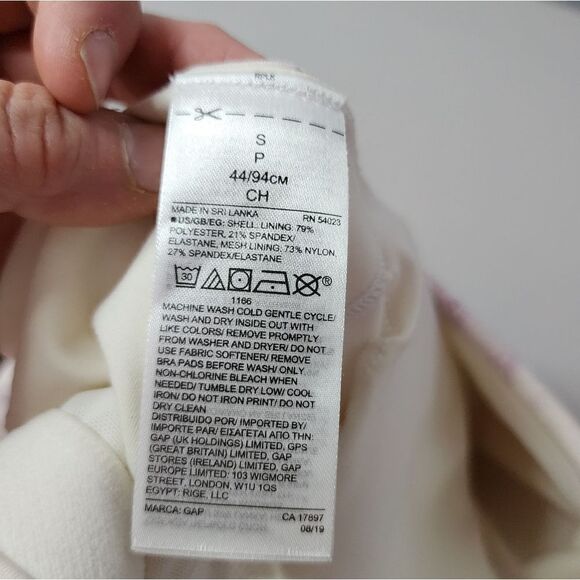 GapFit Blackout Low Support Sports Bra NWT Small A Few Marks In Fabric In Photos - Picture 10 of 11